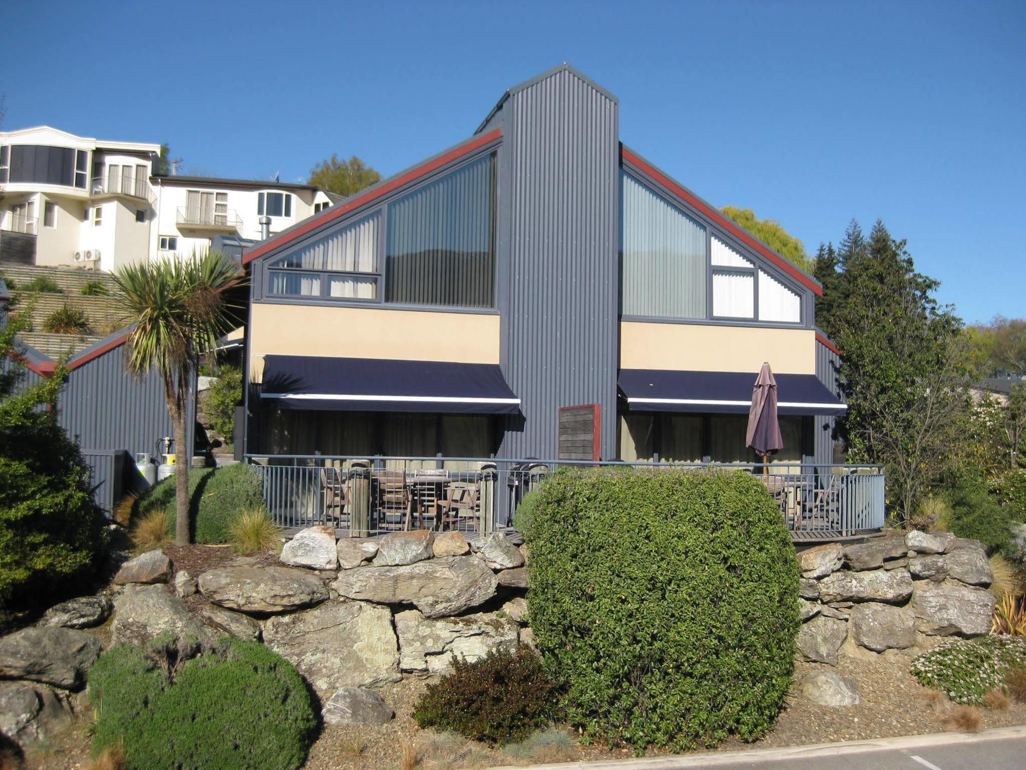 The Moorings Motel&Apartments Wanaka Buitenkant foto